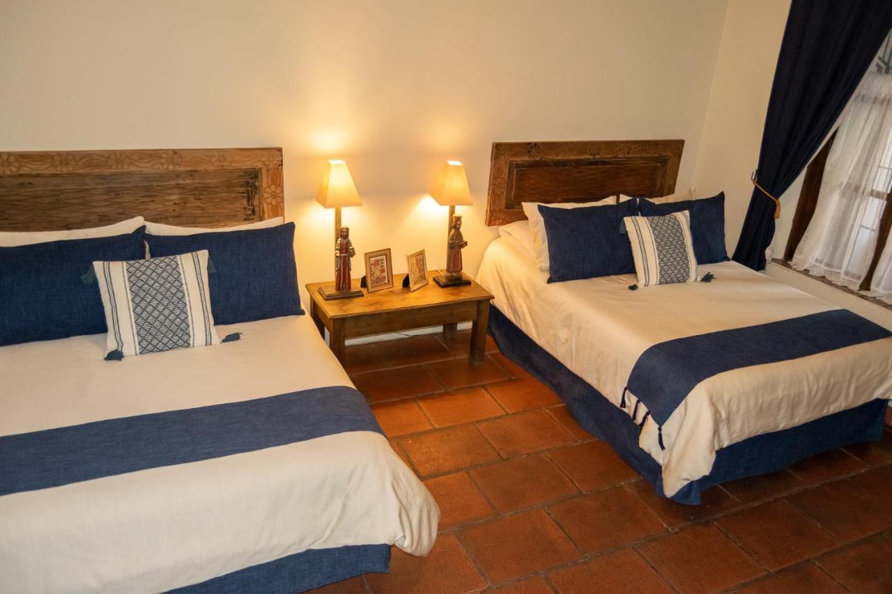 Hotel La Villa Serena Антигуа-Гватемала Экстерьер фото