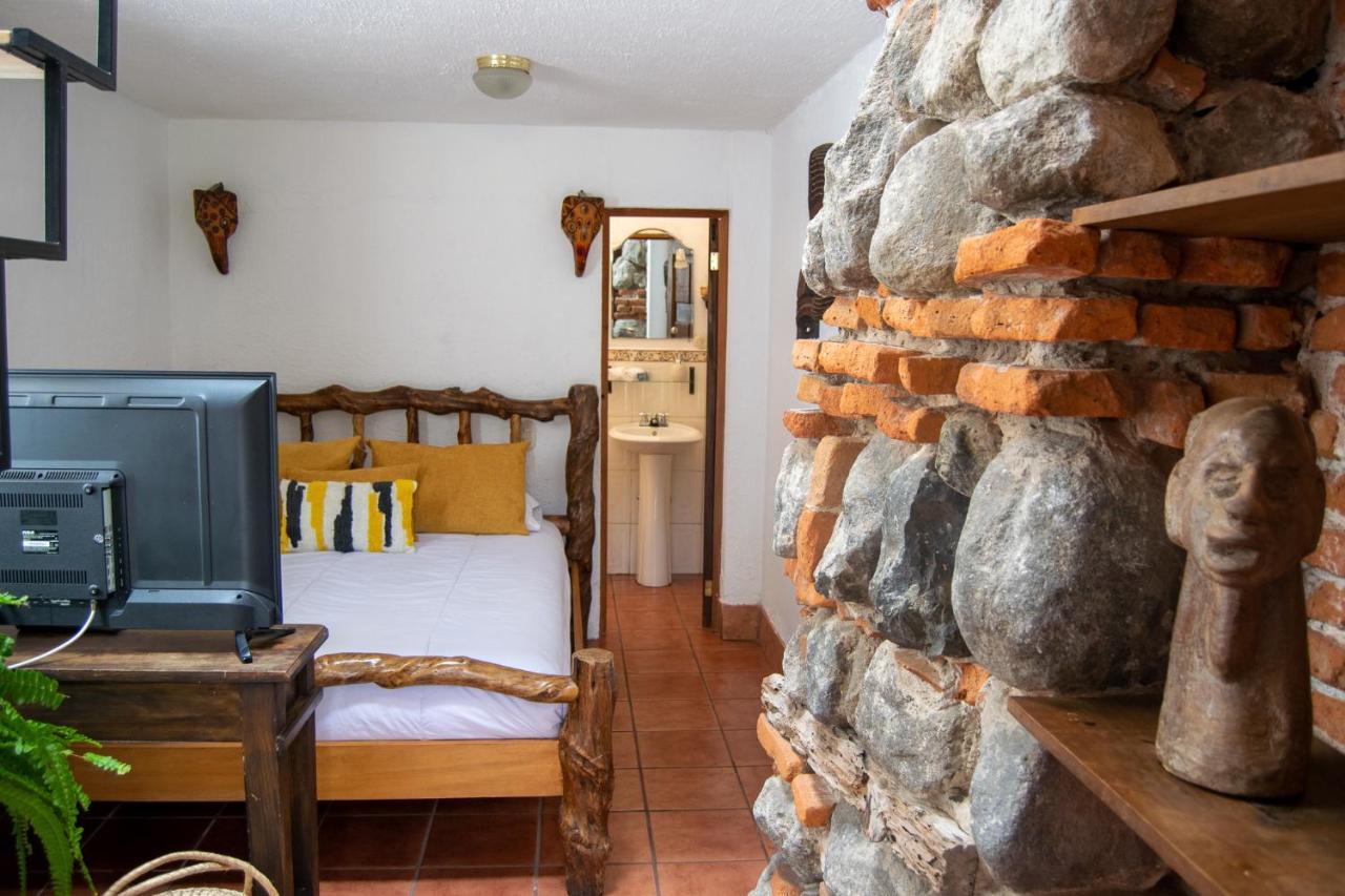 Hotel La Villa Serena Антигуа-Гватемала Экстерьер фото