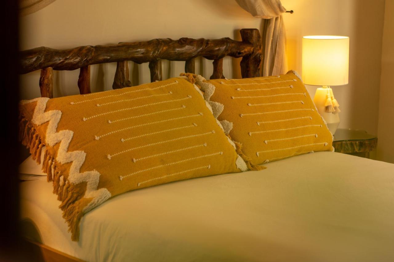 Hotel La Villa Serena Антигуа-Гватемала Экстерьер фото