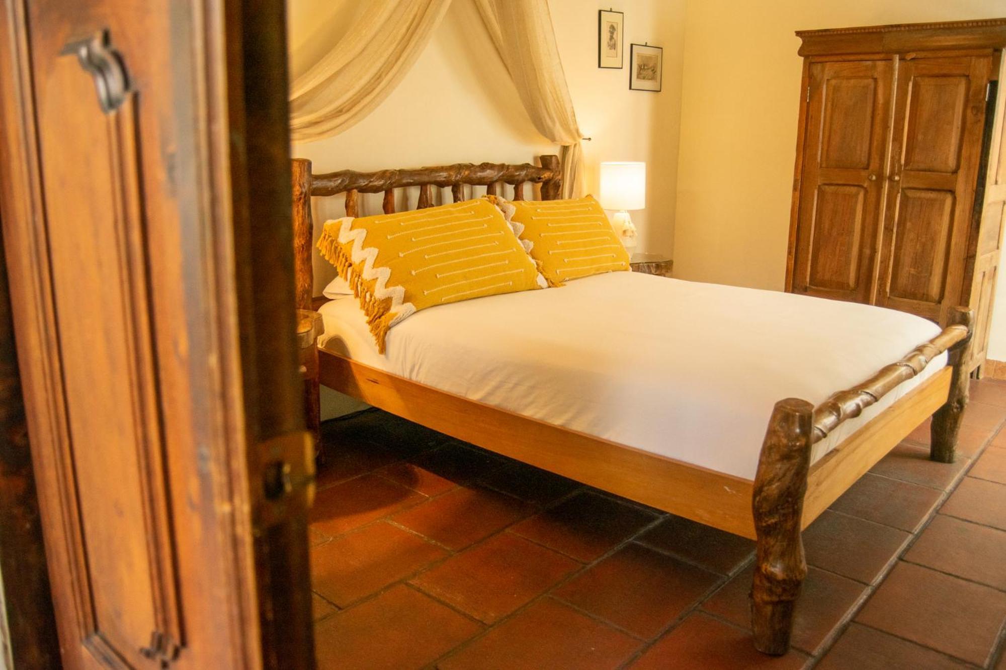 Hotel La Villa Serena Антигуа-Гватемала Номер фото